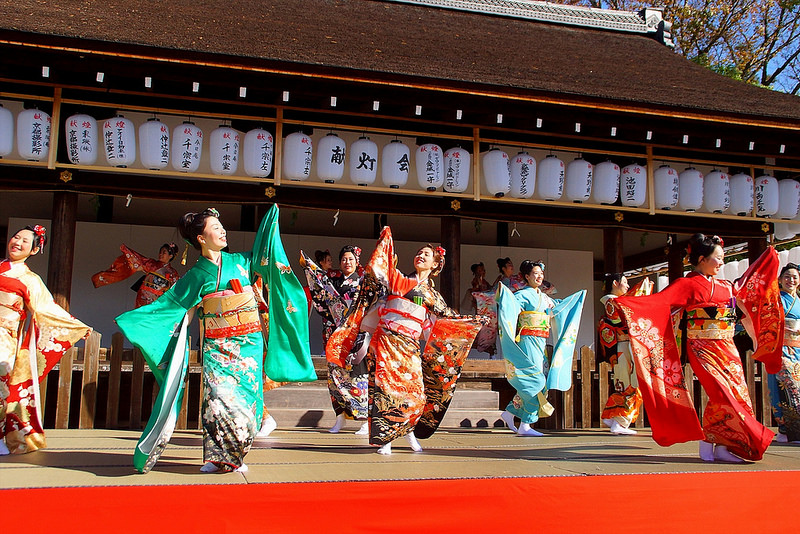 着物で集う園遊会(京小町踊り子隊)-32