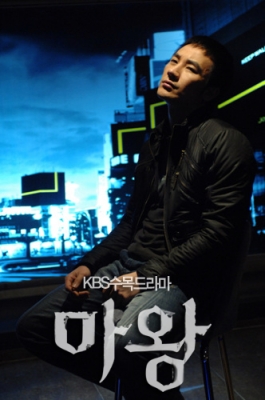 tae woong   devil photo   195 
tae woong   devil photo   ( Movies Mawang small official photos Tae woong Eom as Kang Oh Soo  ) 195 
tae woong   devil photo   Movies Mawang small official photos Tae woong Eom as Kang Oh Soo  