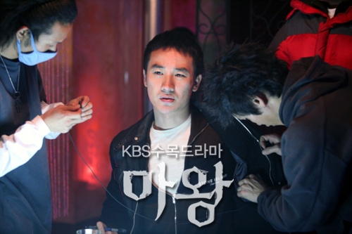 tae woong   devil photo   213 
tae woong   devil photo   ( Movies Mawang small official photos Tae woong Eom as Kang Oh Soo  ) 213 
tae woong   devil photo   Movies Mawang small official photos Tae woong Eom as Kang Oh Soo  