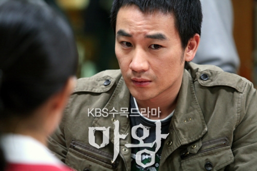 tae woong   devil photo   225 
tae woong   devil photo   ( Movies Mawang small official photos Tae woong Eom as Kang Oh Soo  ) 225 
tae woong   devil photo   Movies Mawang small official photos Tae woong Eom as Kang Oh Soo  