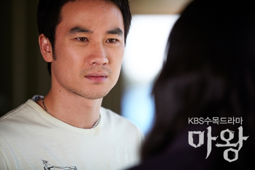 tae woong   devil photo   293 
tae woong   devil photo   ( Movies Mawang small official photos Tae woong Eom as Kang Oh Soo  ) 293 
tae woong   devil photo   Movies Mawang small official photos Tae woong Eom as Kang Oh Soo  