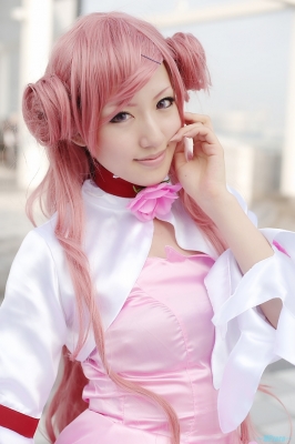 Euphemia Li Britannia Cosplay by Saya 009
Code Geass Cosplay