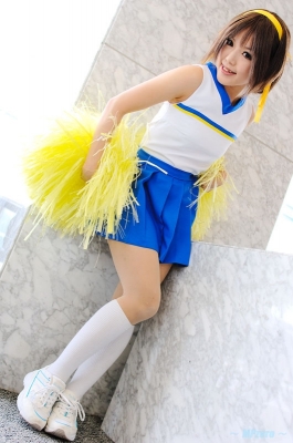 Suzumiya Haruhi cheerleader by Kipi 002
Melancholy Haruhi Suzumiya cosplay Kipi