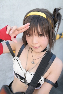 Suzumiya Haruhi punk rock by Kipi 006
Melancholy Haruhi Suzumiya cosplay Kipi