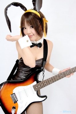 Suzumiya Haruhi rock bunny by Kipi 014
Melancholy Haruhi Suzumiya cosplay Kipi