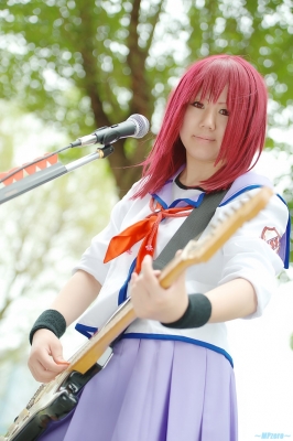 Yui cosplay by Clinica 012
   Angel Beats cosplay
