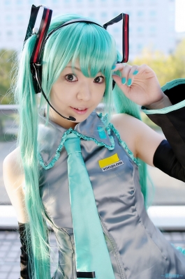 Hatsune Miku by Usagi Tsukimiya 001
 Hatsune Miku vocaloid cosplay