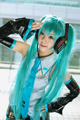 Hatsune Miku by Kousaka Yun 017
 Hatsune Miku vocaloid cosplay