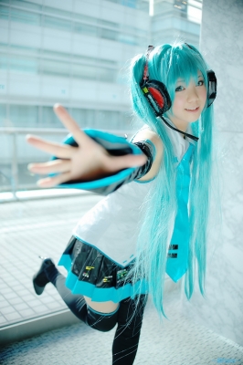 Hatsune Miku by Kousaka Yun 010
 Hatsune Miku vocaloid cosplay