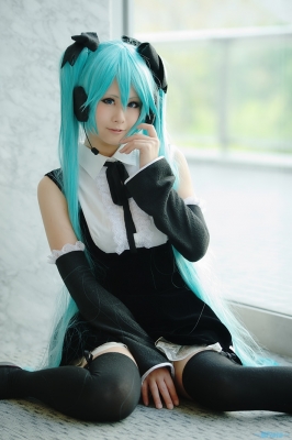 Hatsune Miku by Ryuga 006
 Hatsune Miku vocaloid cosplay