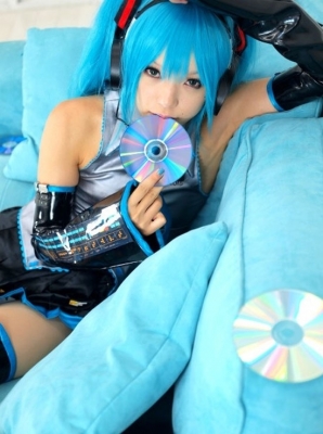 Hatsune Miku by Kipi 120
 Hatsune Miku vocaloid cosplay