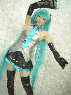 Hatsune Miku by Kipi 107
 Hatsune Miku vocaloid cosplay