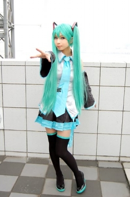 Hatsune Miku by Kanda Midori 031
 Hatsune Miku vocaloid cosplay