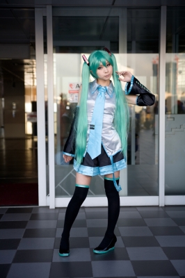 Hatsune Miku by Kanda Midori 020
 Hatsune Miku vocaloid cosplay