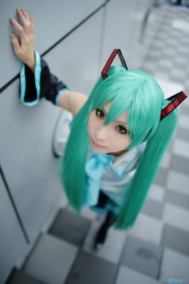 Hatsune Miku by Kanda Midori 010
 Hatsune Miku vocaloid cosplay