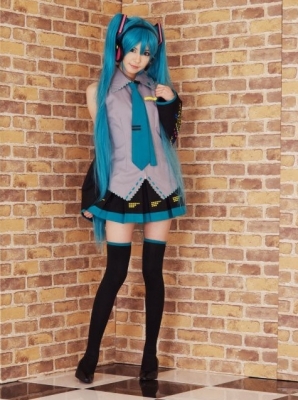 Hatsune Miku by Sakurai Hinoki 003
 Hatsune Miku vocaloid cosplay