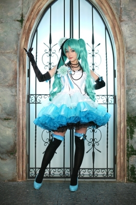 Hatsune Miku by K Miyuko
 Hatsune Miku K Miyuko cosplay