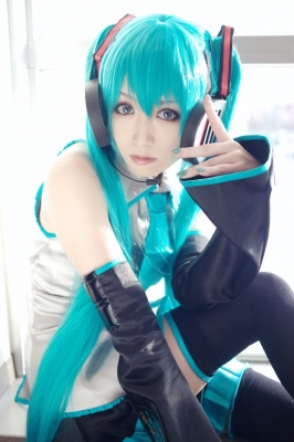 Hatsune Miku by Iori
 Hatsune Miku Iori cosplay