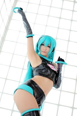 Hatsune Miku by Aira
 Hatsune Miku Aira cosplay