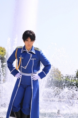 Roy Mustang by Touya Hibiki 
fullmetal alchemist roy mustang anime cosplay     