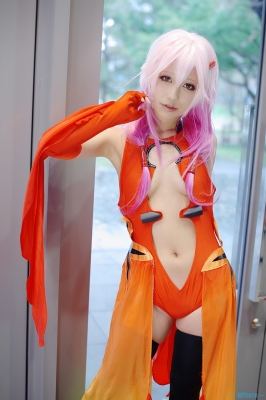 Yuzuriha Inori by Kuuta
Guilty Crown cosplay picture photo Yuzuriha Inori          