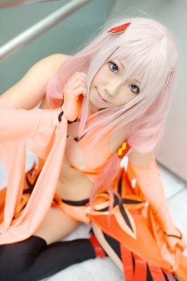 Yuzuriha Inori by Rio
Guilty Crown cosplay picture photo Yuzuriha Inori          