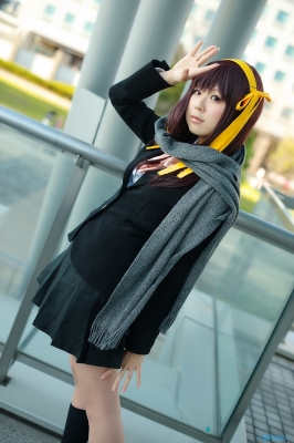 Suzumiya Haruhi by Makiron
suzumiya haruhi Makiron Cosplay pictures      