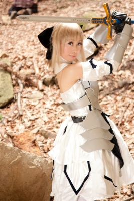 saber by hazuki minami
 fate stay night Cosplay pictures     