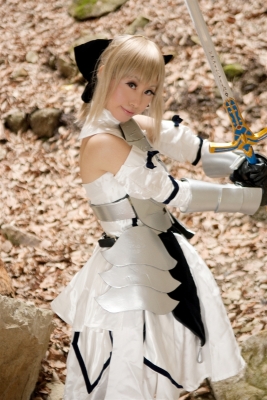 saber by hazuki minami
 fate stay night Cosplay pictures     