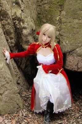 saber by hazuki minami
 fate stay night Cosplay pictures     