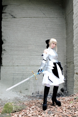 saber by hazuki minami
 fate stay night Cosplay pictures     