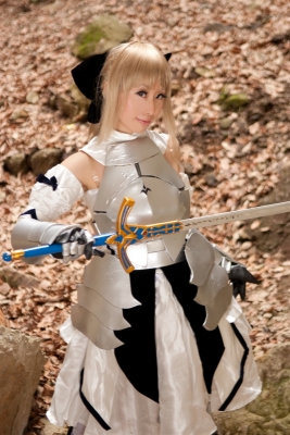 saber by hazuki minami
 fate stay night Cosplay pictures     