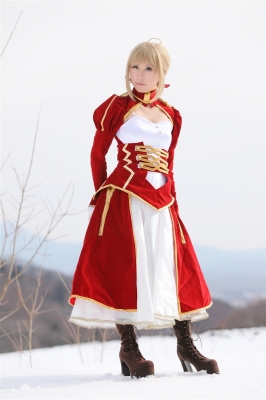 saber by hazuki minami
 fate stay night Cosplay pictures     