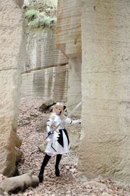 saber by hazuki minami
 fate stay night Cosplay pictures     