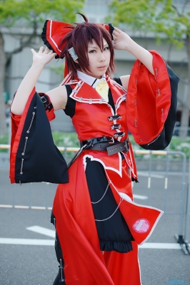 hakurei reimu by nishiki
touhou cosplay pictures  