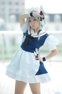 izayoi sakuya by makiron
touhou cosplay pictures  