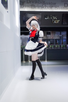 izayoi sakuya by mari
touhou cosplay pictures  