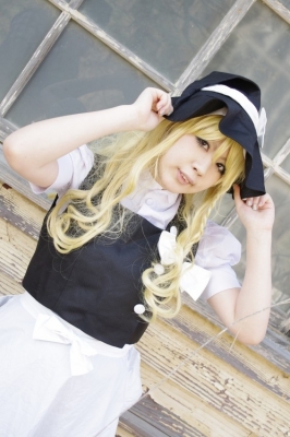 kirisame marisa by kanzaki nachiho
touhou cosplay pictures  