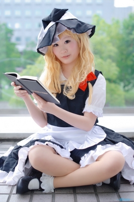 kirisame marisa by kinuka
touhou cosplay pictures  