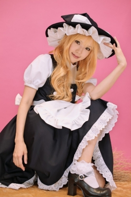 kirisame marisa by kipi
touhou cosplay pictures  