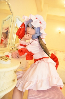 remilia scarlet by shizuku
touhou cosplay pictures  