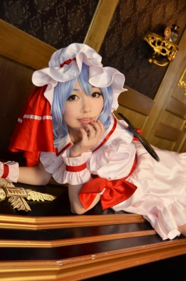 remilia scarlet by shizuku
touhou cosplay pictures  