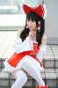 hakurei reimu by lenfried
touhou cosplay pictures  