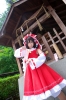 hakurei reimu by riyo
touhou cosplay pictures  