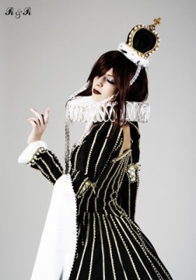 Trinity Blood - Esther the Queen of Albion 03
Trinity Blood - Esther the Queen of Albion