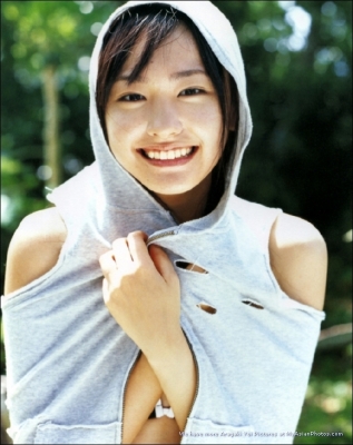 Aragaki Yui

Aragaki Yui  