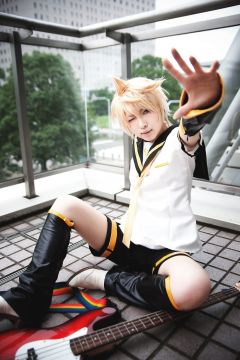 Kagamine Rin & Len -    