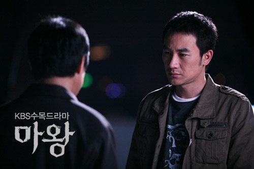 tae woong   devil photo   240 
tae woong   devil photo   ( Movies Mawang small official photos Tae woong Eom as Kang Oh Soo  ) 240 
tae woong   devil photo   Movies Mawang small official photos Tae woong Eom as Kang Oh Soo  