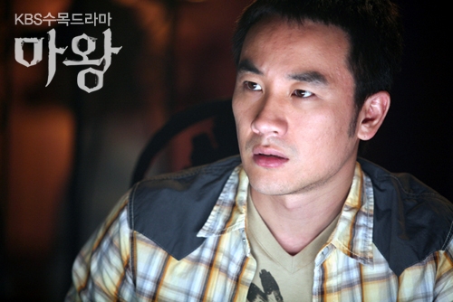 tae woong   devil photo   284 
tae woong   devil photo   ( Movies Mawang small official photos Tae woong Eom as Kang Oh Soo  ) 284 
tae woong   devil photo   Movies Mawang small official photos Tae woong Eom as Kang Oh Soo  