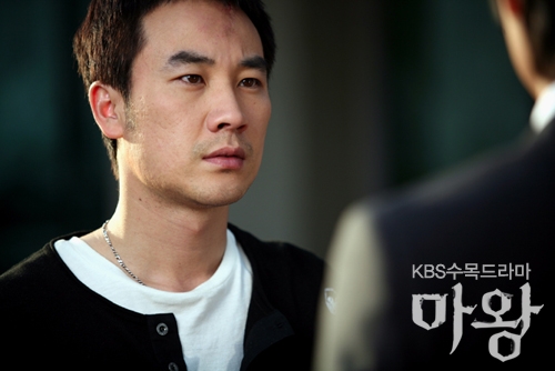 tae woong   devil photo   287 
tae woong   devil photo   ( Movies Mawang small official photos Tae woong Eom as Kang Oh Soo  ) 287 
tae woong   devil photo   Movies Mawang small official photos Tae woong Eom as Kang Oh Soo  